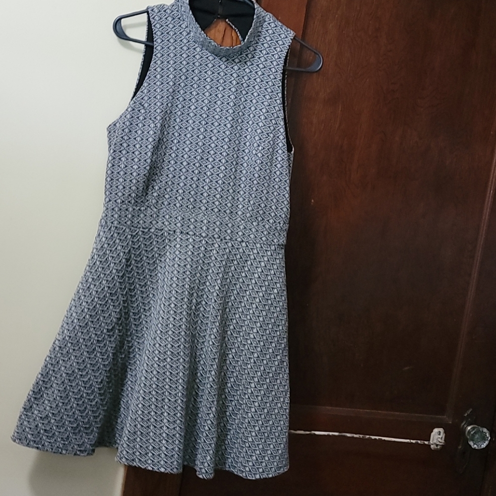 Emerald sundae metallic grey dress size 11